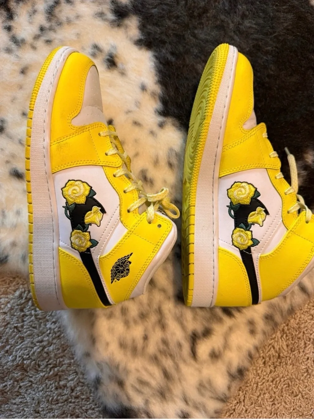Jordan Kids Yellow and White Floral Mid-Top Sneakers